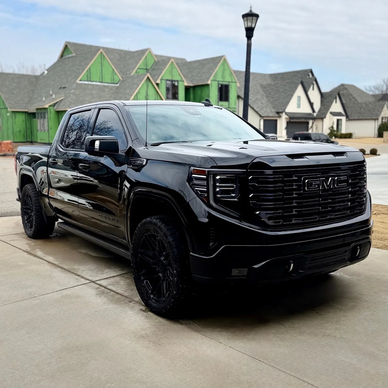 Pickup truck with a glossy finish
